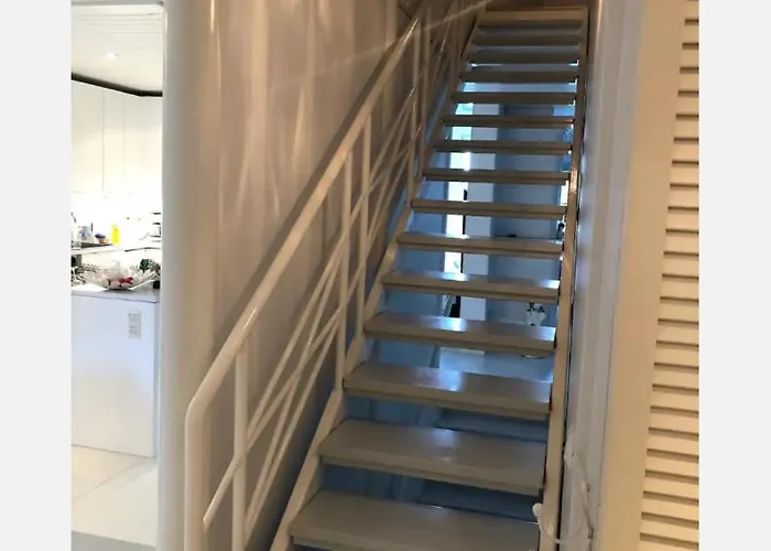 Small Guest ホームステイ *