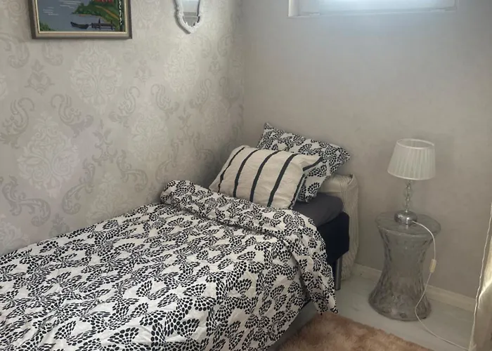 Small Guest * トゥルク